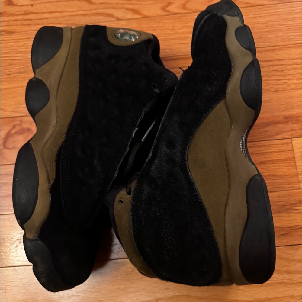 Air Jordon Retro 13 “Olive/Black 6.5 Youth, Size 8 women